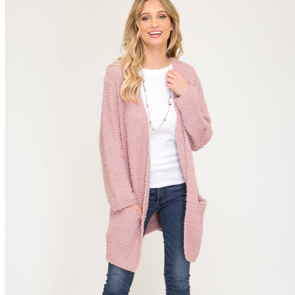 Cozy soft Rose popcorn long cardigan. - Picture 8 of 8